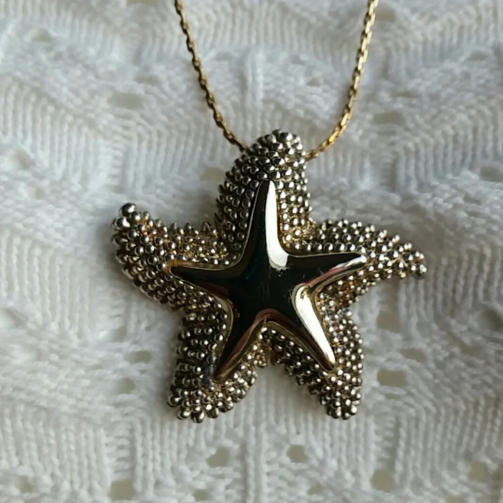 Vintage goldtone starfish pin and pendant